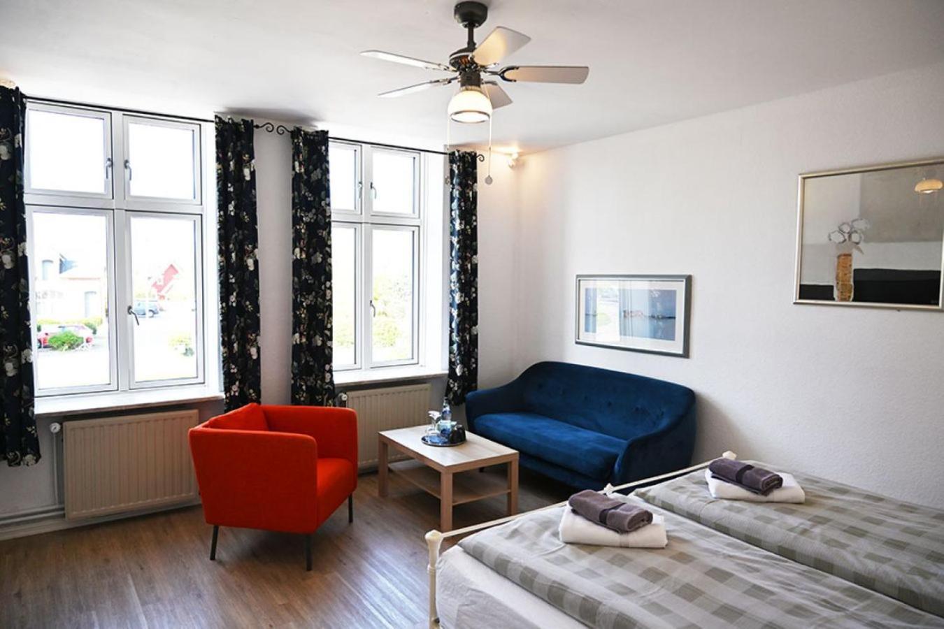 Nordfriesisches Haus Hotel Tönning Екстериор снимка